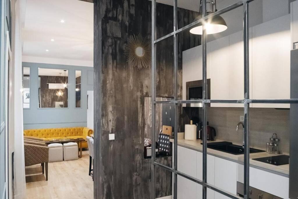 Apartamentos Plaza De Pedro Zerolo III 마드리드 외부 사진