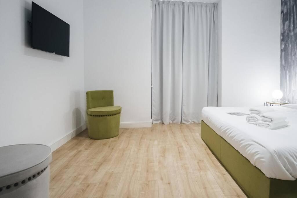 Apartamentos Plaza De Pedro Zerolo III 마드리드 외부 사진